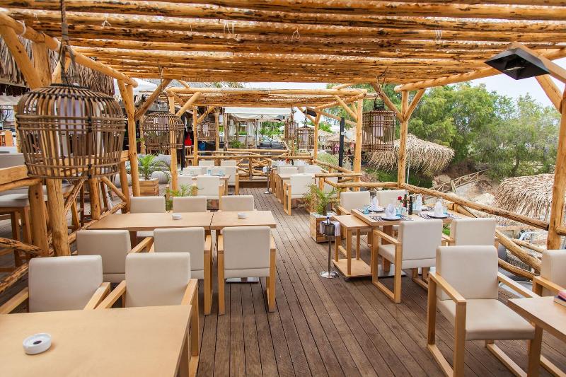 Elmi Suites Beach Hotel - Restoran