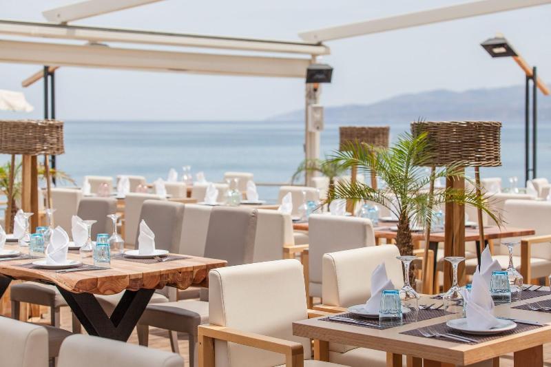 Elmi Suites Beach Hotel - Restoran