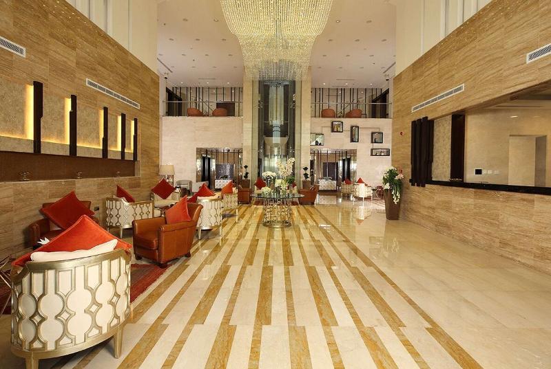 Best Plus Aurora Hotel - Lobi