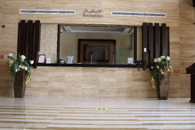 Best Plus Aurora Hotel - Lobi
