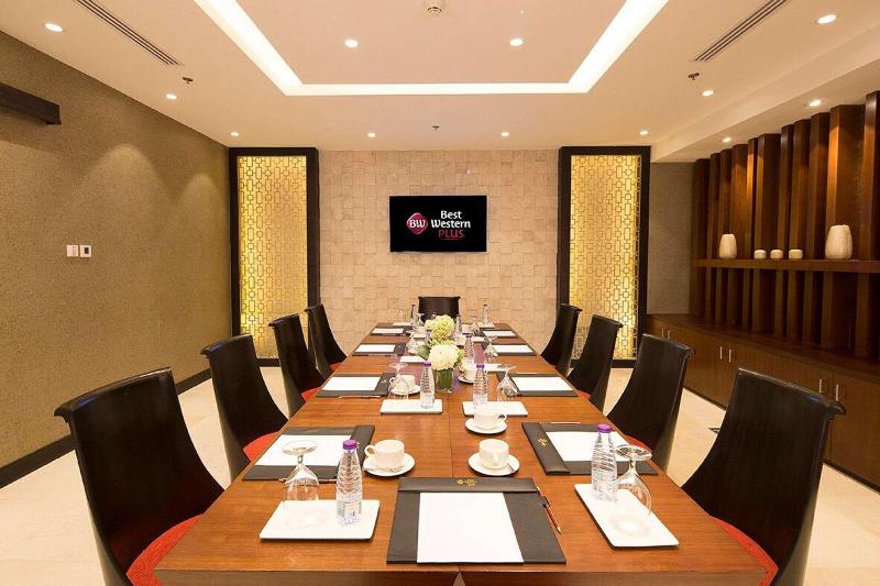 Best Plus Aurora Hotel - Toplantı