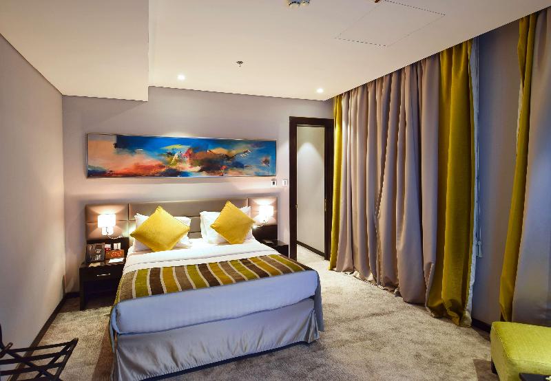 Best Plus Aurora Hotel - Oda