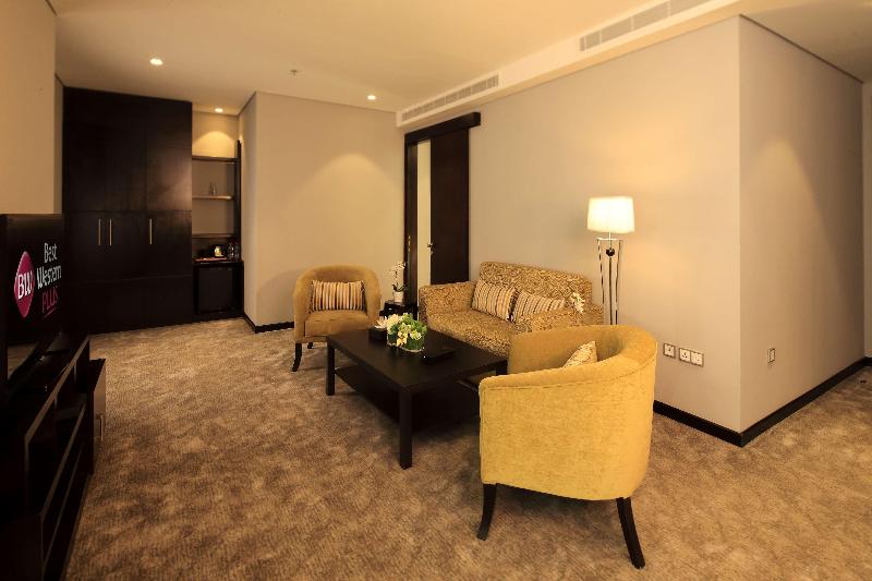 Best Plus Aurora Hotel - Oda