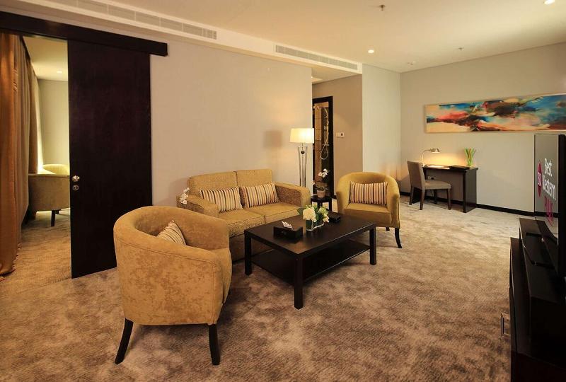 Best Plus Aurora Hotel - Oda
