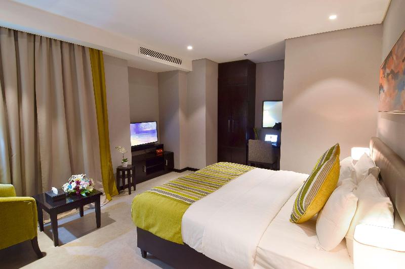 Best Plus Aurora Hotel - Oda