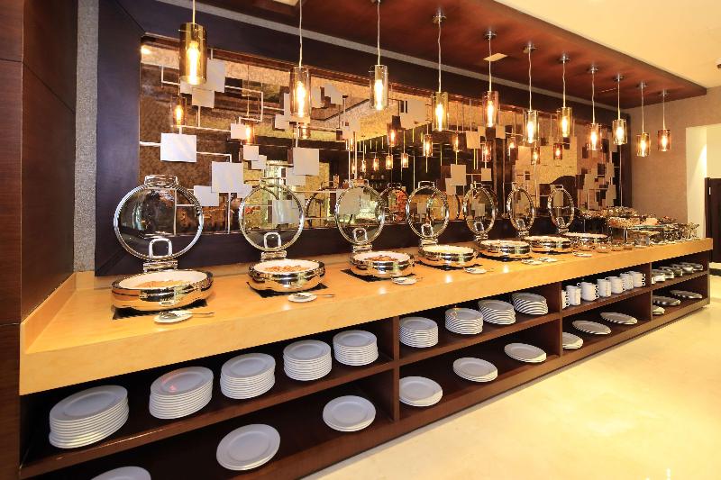 Best Plus Aurora Hotel - Restoran