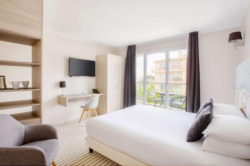 Best Western Plus Antibes Riviera - Genel