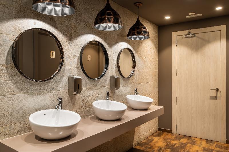 Arya Stadium Hotel - Genel