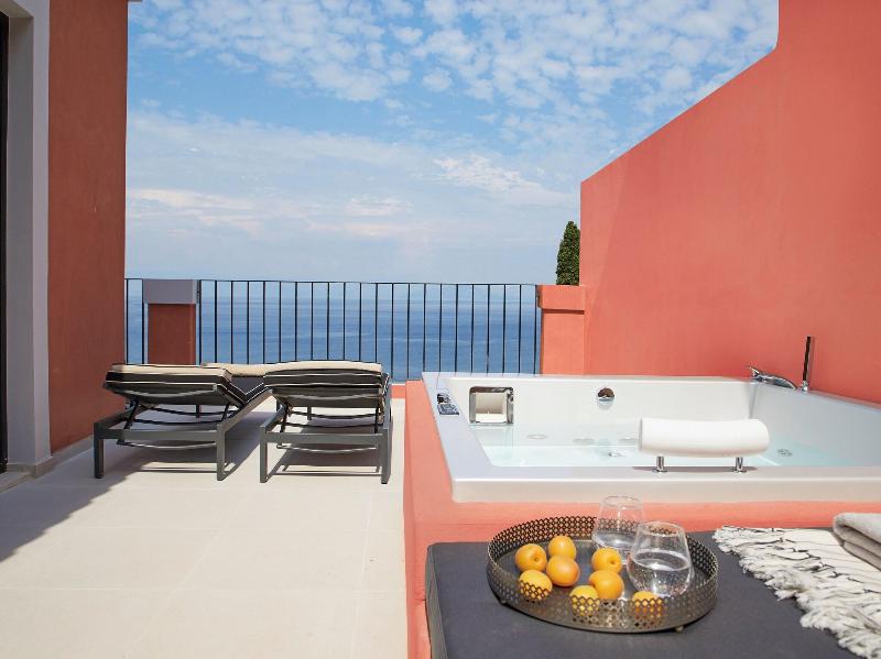 Marbella Nido Suite Hotel & Villas - Oda