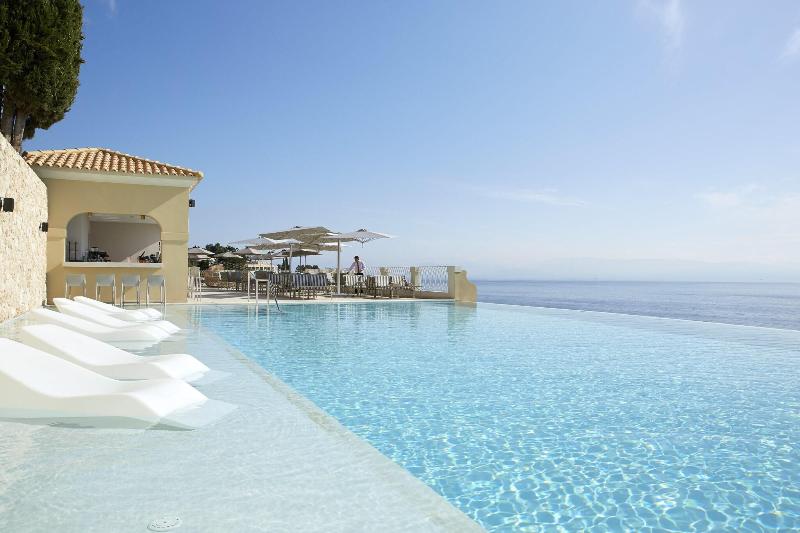 Marbella Nido Suite Hotel & Villas - Havuz