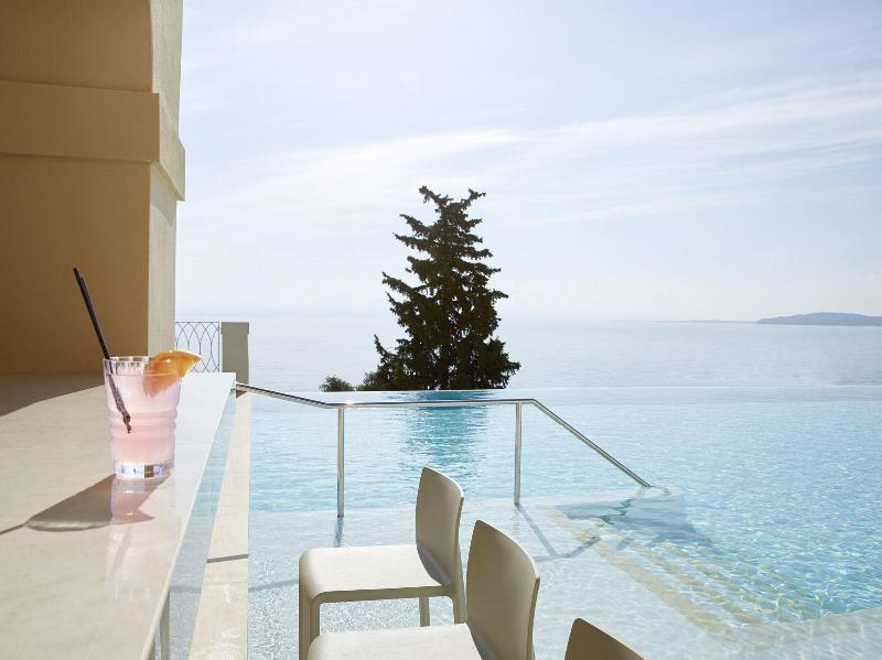Marbella Nido Suite Hotel & Villas - Havuz