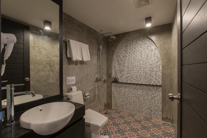 Patong Signature Boutique Hotel - Oda