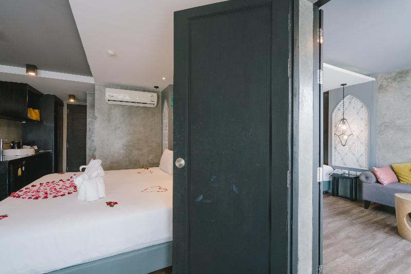 Patong Signature Boutique Hotel - Oda