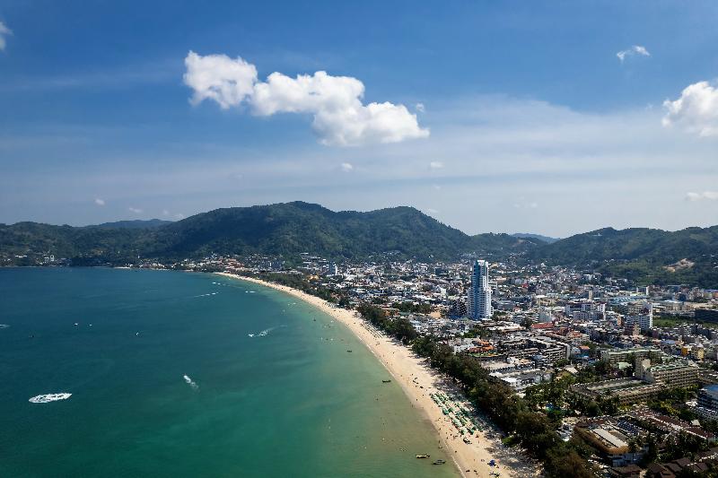 Patong Signature Boutique Hotel - Plaj