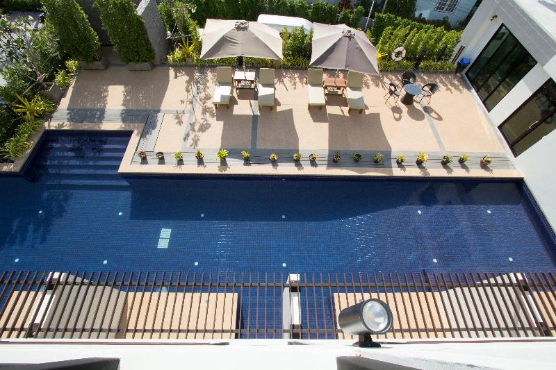 Baba House Phuket Hotel - SHA Plus+ - Havuz
