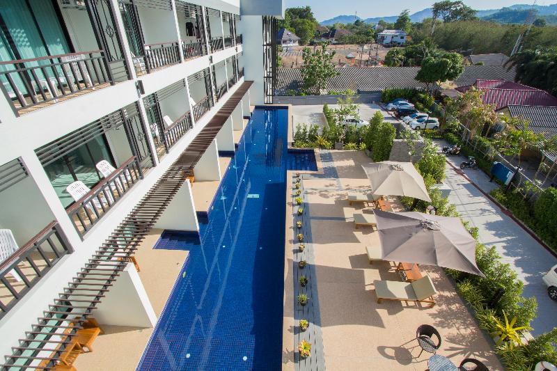 Baba House Phuket Hotel - SHA Plus+ - Teras