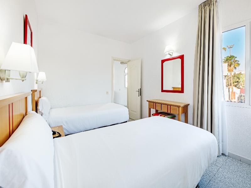 Hotel LIVVO Koala Garden - Oda