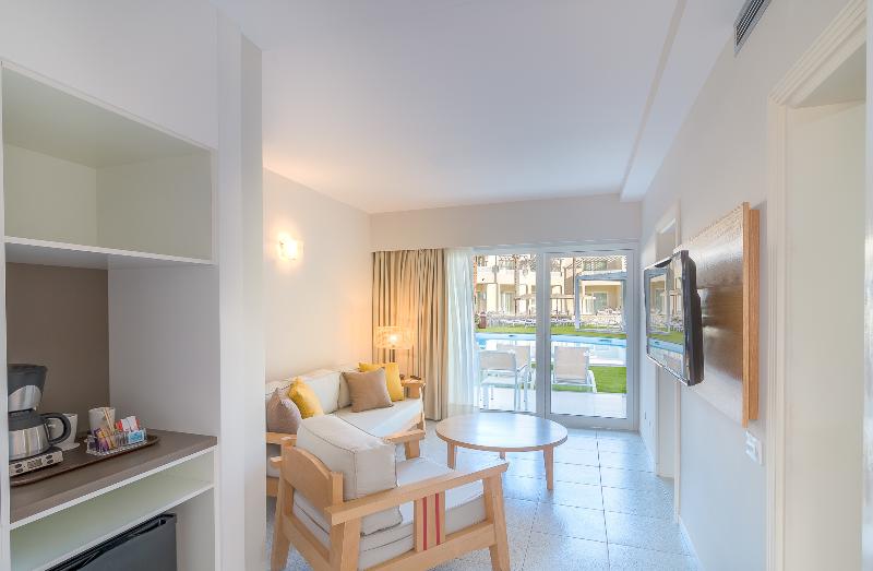 Hotel LIVVO Koala Garden - Oda