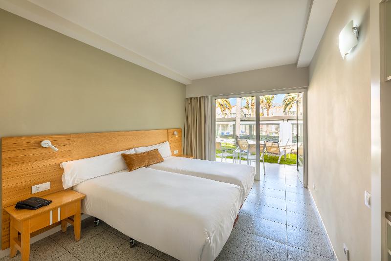 Hotel LIVVO Koala Garden - Oda