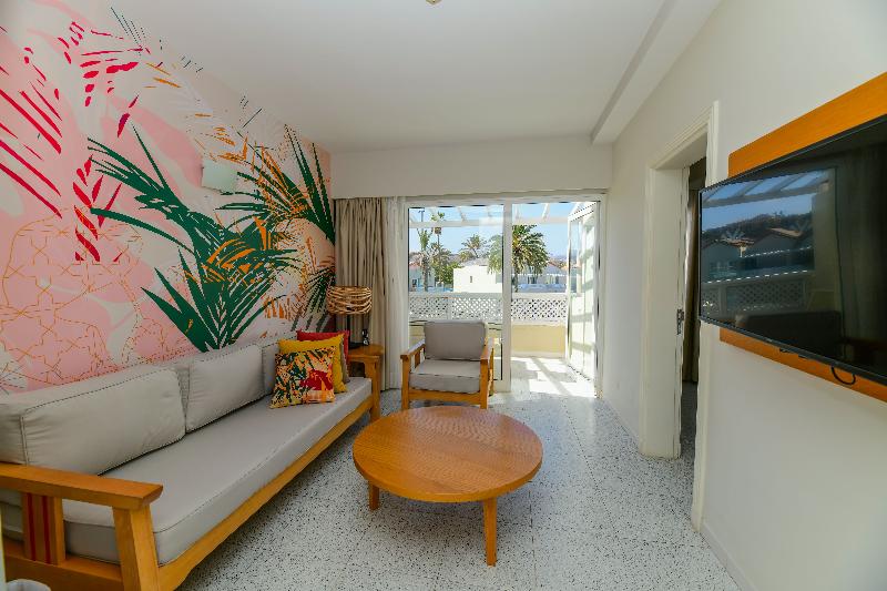 Hotel LIVVO Koala Garden - Oda