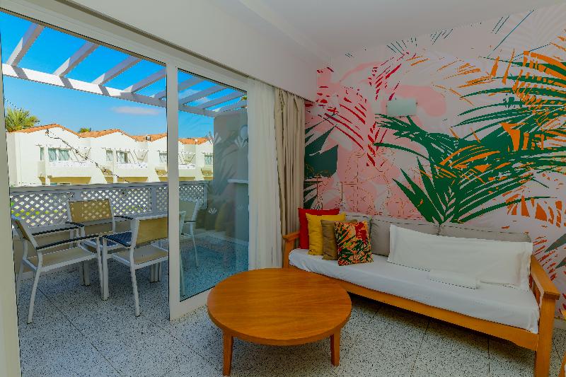 Hotel LIVVO Koala Garden - Oda