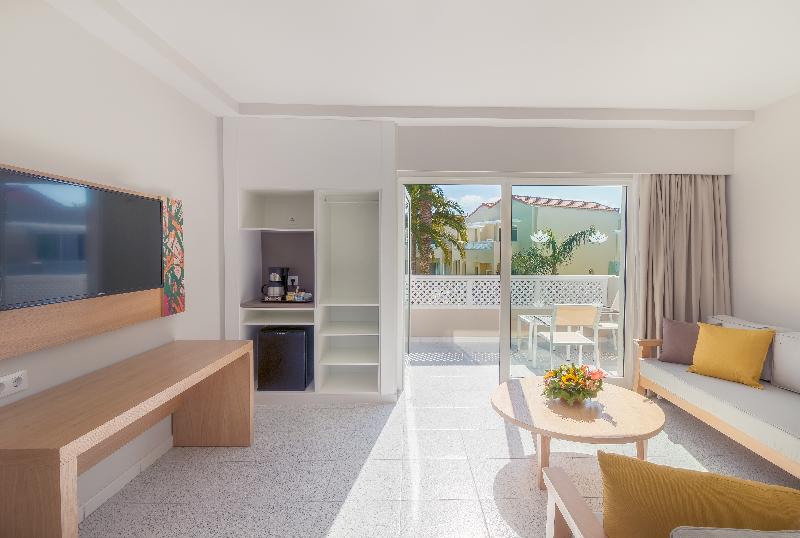 Hotel LIVVO Koala Garden - Oda