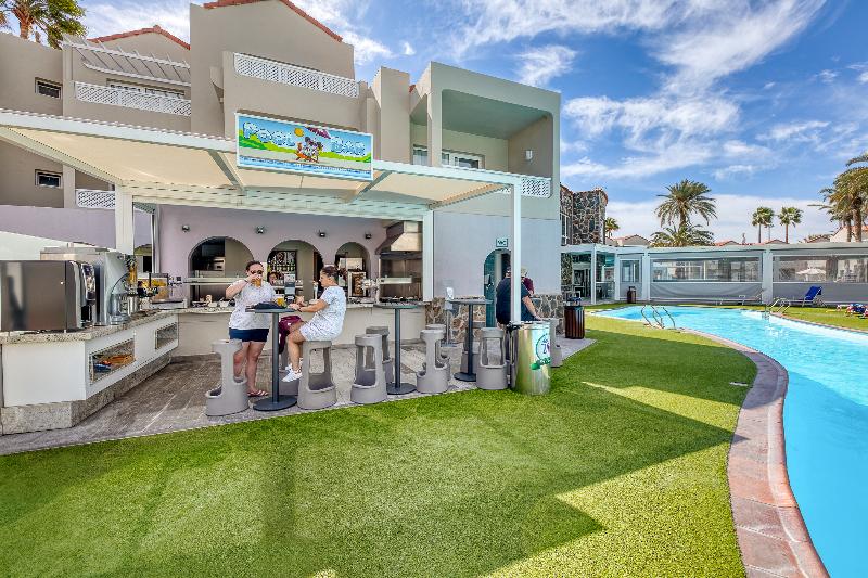 Hotel LIVVO Koala Garden - Havuz