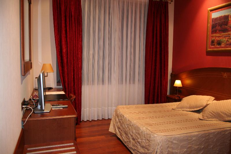 Hotel Palacio De La Magdalena - Oda