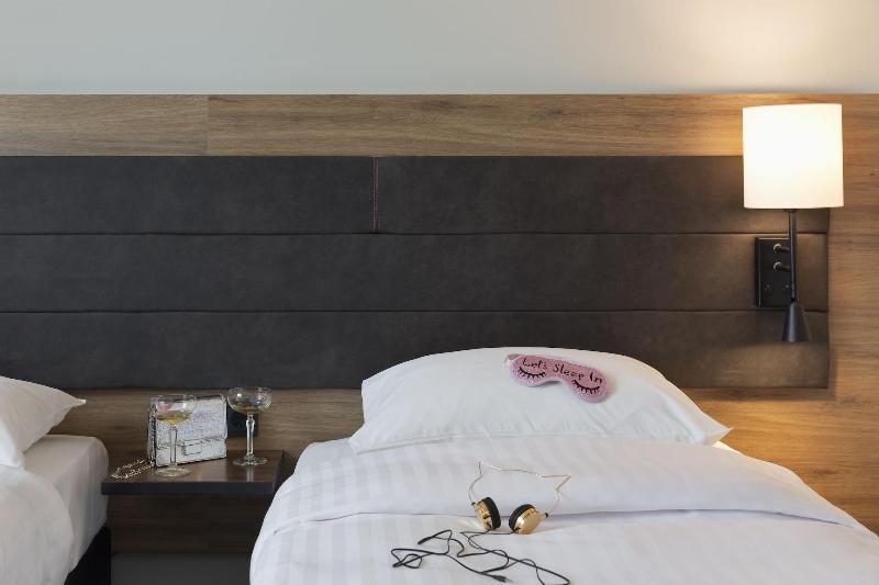 MOXY Stuttgart Airport/Messe - Genel