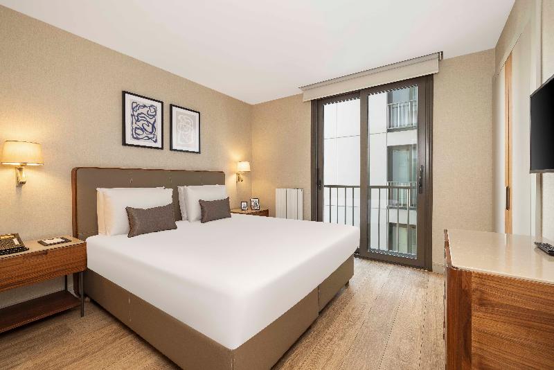 TZL Suites - Oda