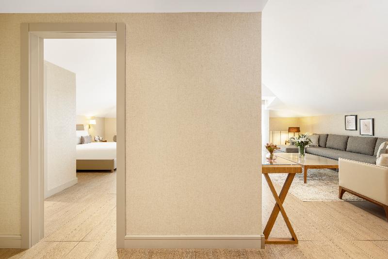 TZL Suites - Oda