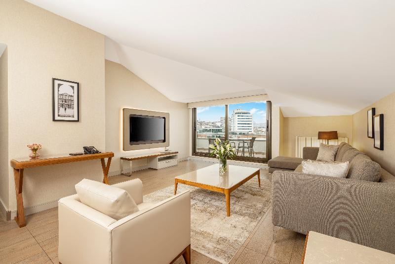 TZL Suites - Oda