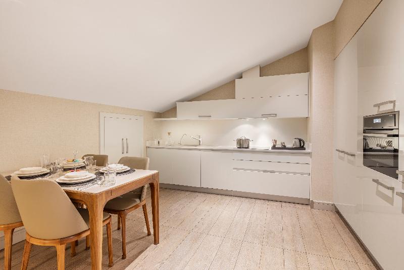 TZL Suites - Oda