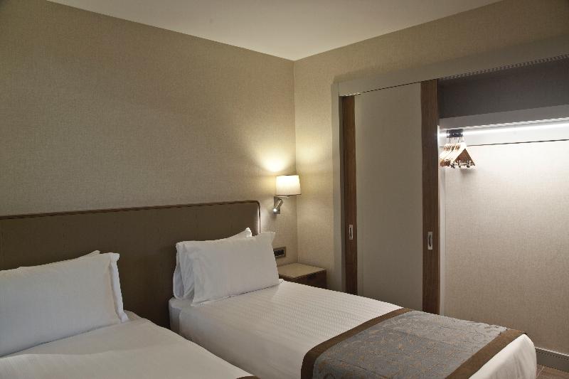 TZL Suites - Oda
