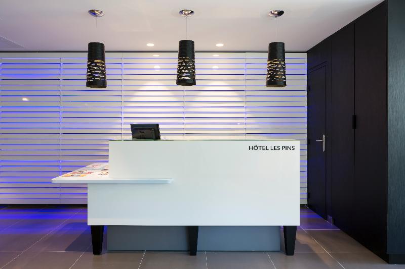 Operalia Hotel Les Pins - Lobi
