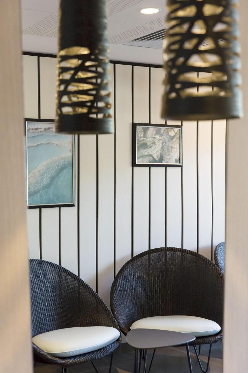 Operalia Hotel Les Pins - Lobi
