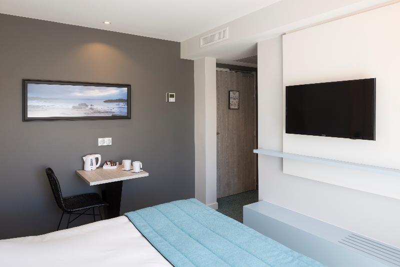Operalia Hotel Les Pins - Oda