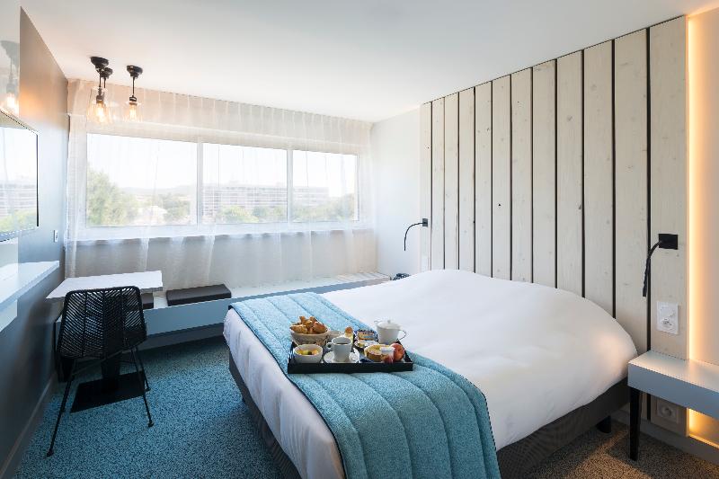 Operalia Hotel Les Pins - Oda