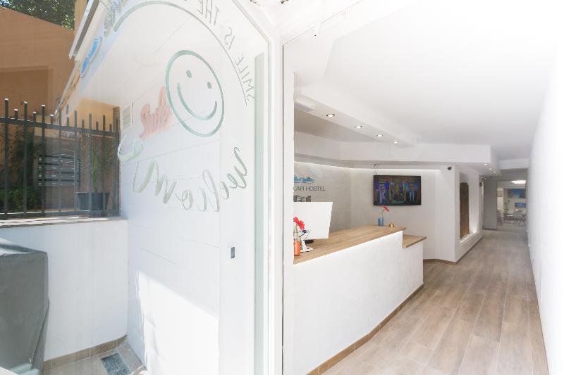 Y Hostel - Albergue Juvenil - Lobi