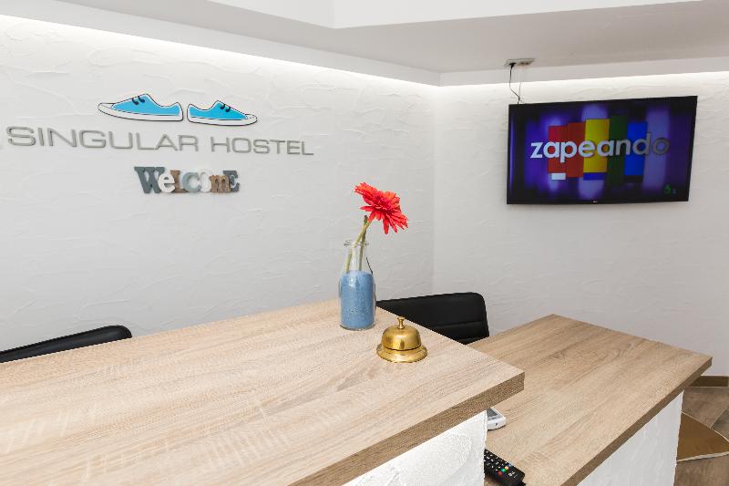 Y Hostel - Albergue Juvenil - Lobi