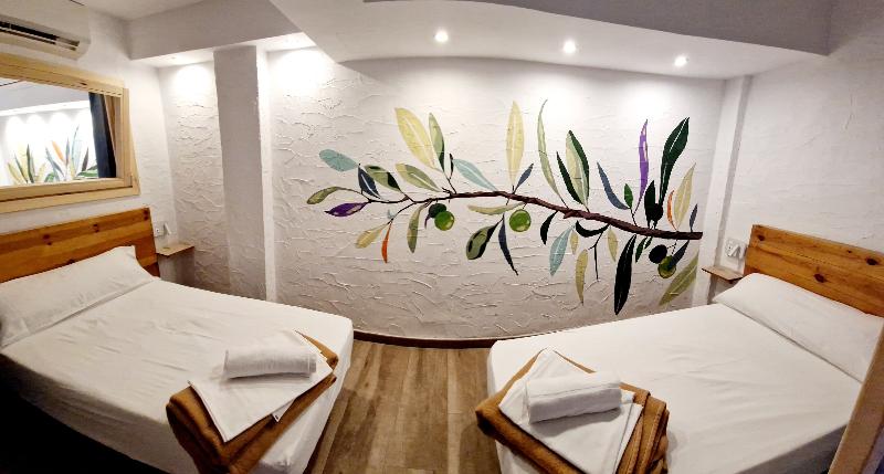 Y Hostel - Albergue Juvenil - Oda