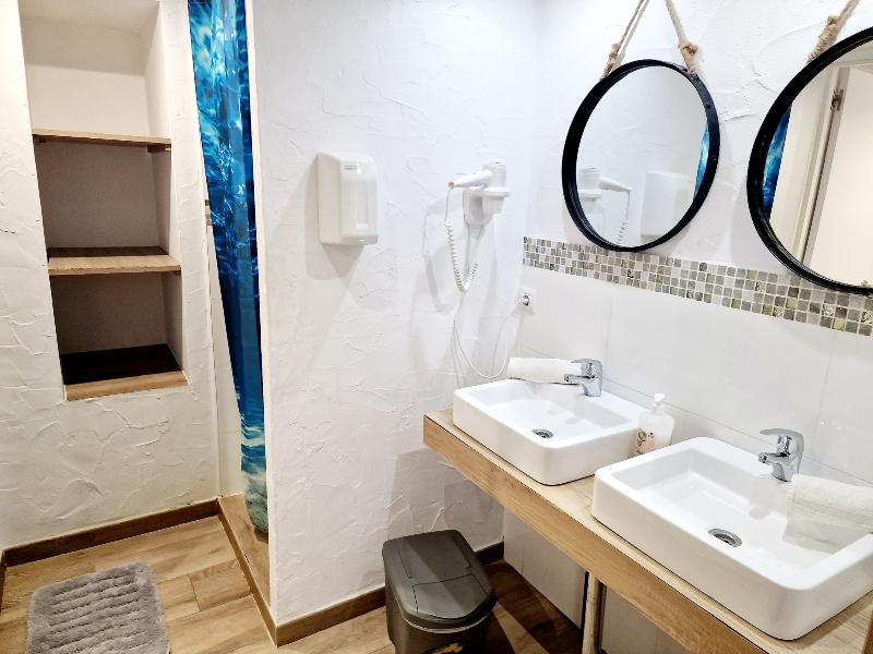 Y Hostel - Albergue Juvenil - Oda