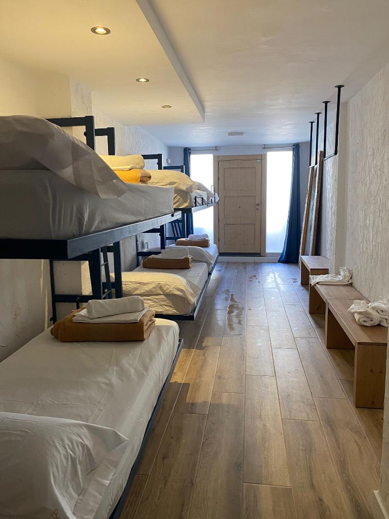 Y Hostel - Albergue Juvenil - Oda