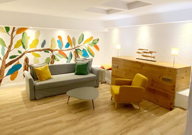Y Hostel - Albergue Juvenil - Oda
