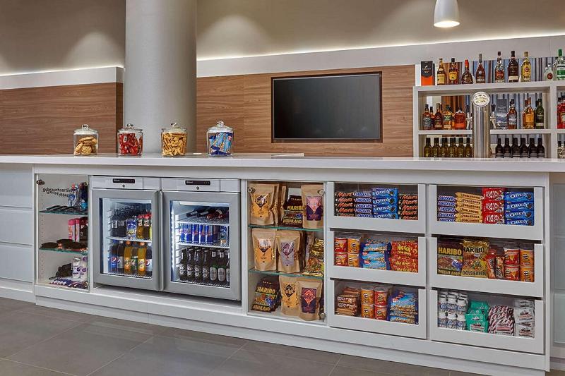 Hampton by Hilton Berlin City Alexanderplatz - Bar