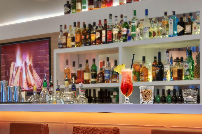 Hampton by Hilton Berlin City Alexanderplatz - Genel
