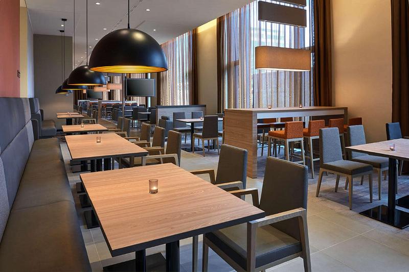 Hampton by Hilton Berlin City Alexanderplatz - Genel
