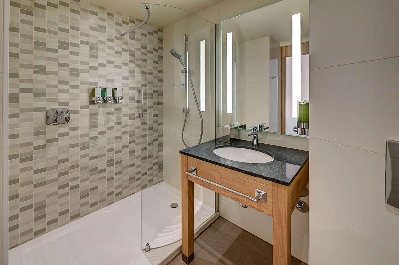 Hampton by Hilton Berlin City Alexanderplatz - Oda