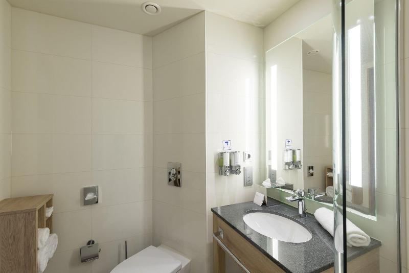 Hampton by Hilton Berlin City Alexanderplatz - Oda