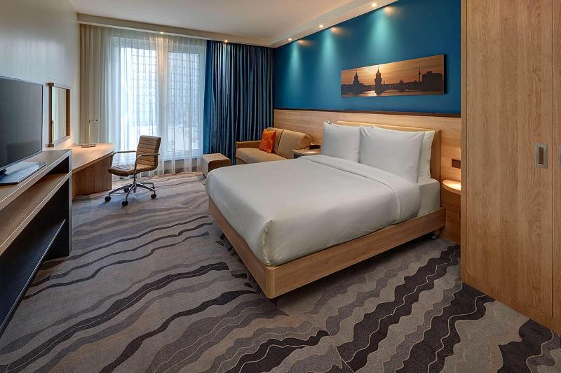 Hampton by Hilton Berlin City Alexanderplatz - Oda
